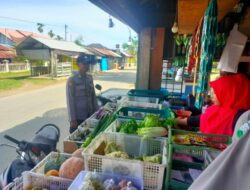 Rutin Cek Stok Sembako di Pasar, Personel Polsek Dewantara Beri Himbauan ke Pedagang