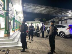 Jaga Kamtibmas Tetap Kondusif, Tim URC Polres Lhokseumawe Patroli dan Amankan Pelaksanaan Shalat Tarawih