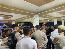 Tim URC Polres Lhokseumawe Back Up Polsek Muara Satu Tangani Perselisihan Warga dengan Perangkat Desa