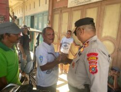 Sambang Buruh Bongkar Muat, Ini Pesan Kapolsek Muara Dua