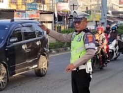 Polantas Lhokseumawe Atur Lalin Cegah Kemacetan di Sejumlah Persimpangan