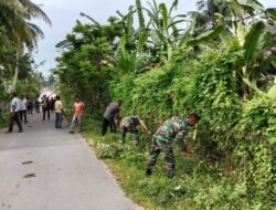 Koramil 12/Tnp Kodim 0103/Aut Laksanakan Gotong Royong Jumat bersih bersama warga