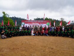 Sukses Gelar Pengibaran Bendera Merah Putih Sepanjang 17 KM di Gunung Salak