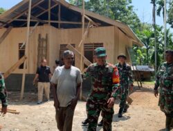 Air Mata Bahagia M Ali Dapat Rumah Renovasi dari TNI dalam Program TMMD 