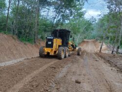 Satgas TMMD Pada Sasaran Fisik Utama Melaksanakan Pengerasan Dan Pemasangan Gorong-Gorong  