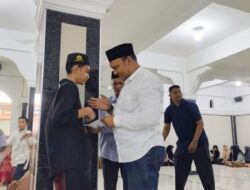 Bang Azhari Hadiri Maulid dan Santuni Anak Yatim