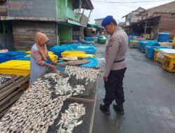 Polairud Polres Lhokseumawe Peringatkan Pedagang Ikan untuk Menghindari Penggunaan Formalin