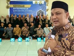 Isi Seminar Entrepreneur, Bang Azhari Bagi Tips Jadi Pengusaha