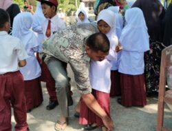 “Saberiyah” Membuat Kenangan di Hari Pertama Sekolah