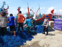 Polisi Perairan Imbau Nelayan dan Warga Pesisir Jaga Kebersihan Pantai