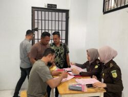 Polres Lhokseumawe Serahkan Lima Tersangka Narkotika ke Kejaksaan