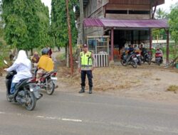 Peduli Keselamatan : Polsek Nisam Tingkat Pengaturan Lalu Lintas