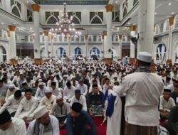 Pj Bupati Aceh Utara Bersama Muspida Hadiri Peringatan Maulid Nabi di Masjid Agung Lhoksukon