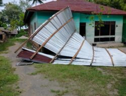 Angin Kencang Merusakkan Rumah dan Kios di Kecamatan Dewantara, Aceh Utara