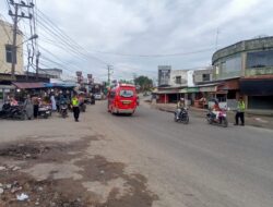 Polsek Samudera Lancarkan Arus Lalu Lintas dalam giat Strong Point Pagi