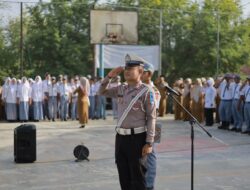 Satlantas Polres Lhokseumawe Saweu Sikula di SMK Negeri 7 Lhokseumawe