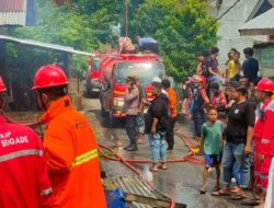 Kebakaran Rumah Semi Permanen di Blang Pulo, Kerugian Capai Rp70 Juta