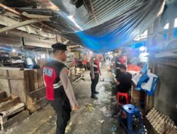Patroli Kota Presisi, Satsamapta Polres Lhokseumawe Ciptakan Rasa Aman di Pusat Pasar