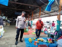 Cegah Gangguan Kamtibmas, Polsek Muara Satu Patroli Dialogis di Pasar Tradisional