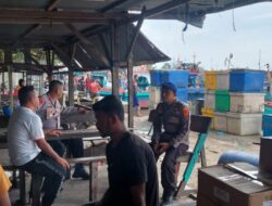 Patroli Sat Pol Airud Polres Lhokseumawe Imbau Nelayan Jaga Kebersihan dan Antisipasi Premanisme di PPI Pusong Lama