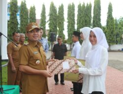 Wali Kota Lhokseumawe Serahkan SK 235 CPNS, Tekankan Adaptasi, Profesionalisme, dan Nilai Keislaman
