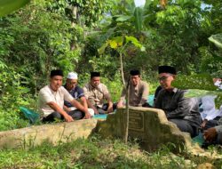Rektor UIN Sultanah Nahrasiyah Ziarah ke Makam Tokoh Pendiri di Milad ke-56