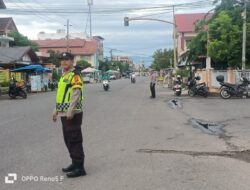 Personel Polsek Banda Sakti Laksanakan Strong Point Pagi, Atur Lalin di Titik Rawan Kemacetan