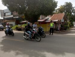 Polsek Dewantara Gelar Strong Point Pagi, Wujudkan Kelancaran Lalu Lintas dan Keamanan Anak Sekolah