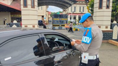 Operasi Patuh 2025, Propam Polres Lhokseumawe Periksa Kelengkapan Surat dan Kendaraan Personel