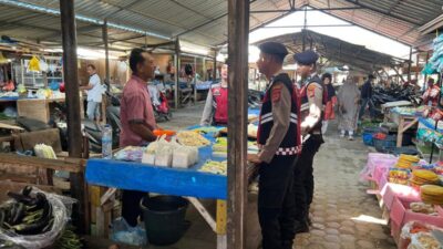 Satsamapta Polres Lhokseumawe Gelar Patroli Kota Presisi di Pasar, Wujudkan Rasa Aman Bagi Pedagang dan Pembeli