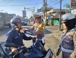 Operasi Patuh Seulawah : Satlantas Lhokseumawe Ajak Warga “Klik Helm” Demi Keselamatan