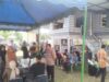Polisi Kawal Ketat Penyaluran Beras Bantuan Pangan di Kecamatan Sawang
