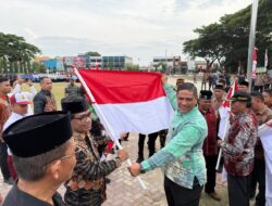 Wakapolres Lhokseumawe Hadiri Launching Pembagian Bendera Merah Putih, Kobarkan Semangat Nasionalisme dan Nilai Kebangsaan