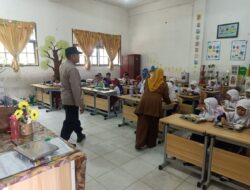 Polsek Muara Dua Kawal dan Amankan Penyaluran Ribuan Porsi Makan Bergizi Gratis