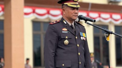 Wakapolres Lhokseumawe Pimpin Upacara HUT RI ke-80 di Halaman Mapolres
