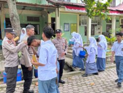 Polisi Saweu Sikula di SMAN 5 Lhokseumawe, Sat Binmas Ajak Siswa Cegah Bullying hingga Narkoba