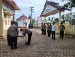 Tingkatkan Disiplin, Personel Polsek Muara Dua Tandatangani Fakta Integritas