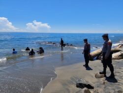 Polisi Patroli Wisata di Pantai Ujung Blang, Cegah Gangguan Kamtibmas dan Jaga Keselamatan Pengunjung