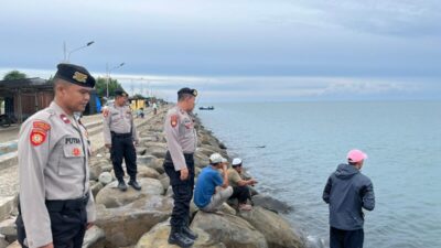 Polisi Patroli Wisata di Pantai Jagu Lhokseumawe, Antisipasi Gangguan Kamtibmas