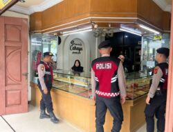 Polisi Patroli di Pertokoan Emas Lhokseumawe, Antisipasi Aksi Kejahatan dan Beri Rasa Aman kepada Warga