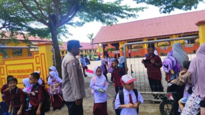 Polsek Muara Satu Patroli ke Sekolah, Cegah Gangguan Kamtibmas dan Ciptakan Rasa Aman