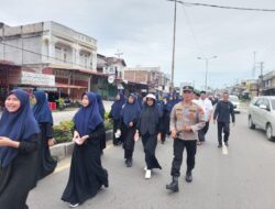 Polsek Muara Satu Amankan Pawai Santri Yayasan Dayah Pendidikan Arun dalam Rangka Hari Santri ke-10