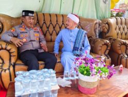 Kapolres Lhokseumawe Hadiri Maulid Nabi dan Haul Ke-5 Dayah Riyadhatul Qulub, Serahkan Donasi untuk Pembangunan Dayah