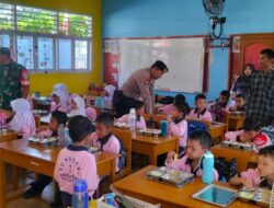 Polsek Dewantara Amankan Penyaluran 3.159 Paket Makan Bergizi Gratis di Kecamatan Dewantara