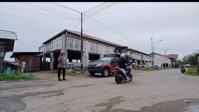 Sat Binmas Polres Lhokseumawe Beri Himbauan Kamtibmas dan Syariat Islam kepada Warga PPI Pusong Jelang Shalat Jumat