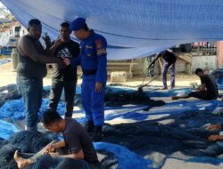 Sat Polairud Polres Lhokseumawe Jalin Kedekatan dengan Nelayan PPI Pusong Lama Lewat Patroli Dialogis