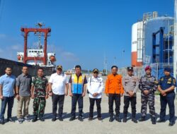 Pelabuhan Krueng Geukueh Jadi Pusat Distribusi Logistik Pasca Banjir Aceh