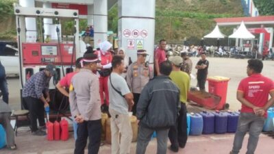 Pastikan Stok BBM Aman, Polsek Muara Satu Lakukan Pengamanan Ketat di SPBU Mawaddah