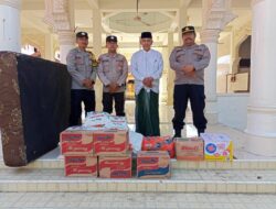 Kapolres Lhokseumawe Salurkan Bantuan Sembako untuk Santri Dayah Darul Falah Al Aziziah Terdampak Banjir di Dewantara