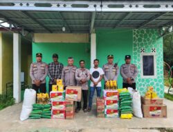 Kapolres Lhokseumawe Salurkan Bantuan Sembako kepada Polsubsektor dan Warga Banda Baro